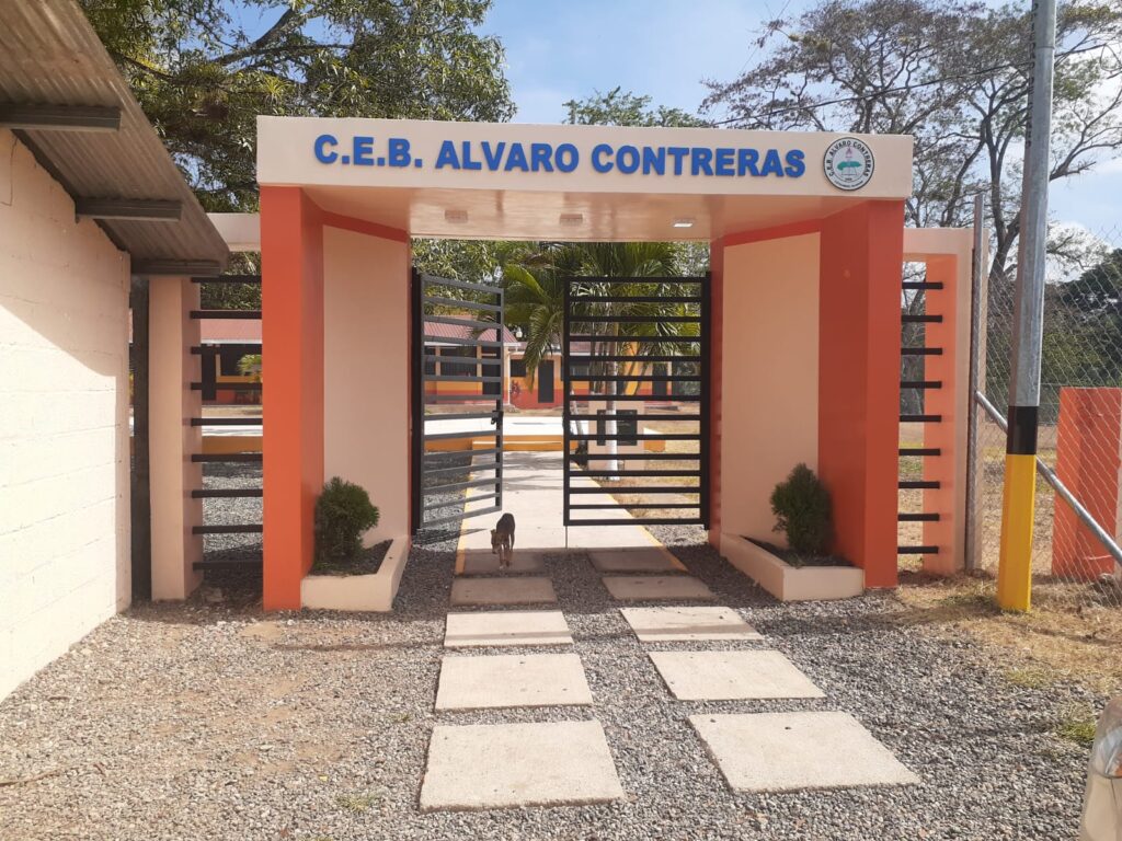 Inauguran primer jornada de desparasitación en centros educativos de Catacamas.